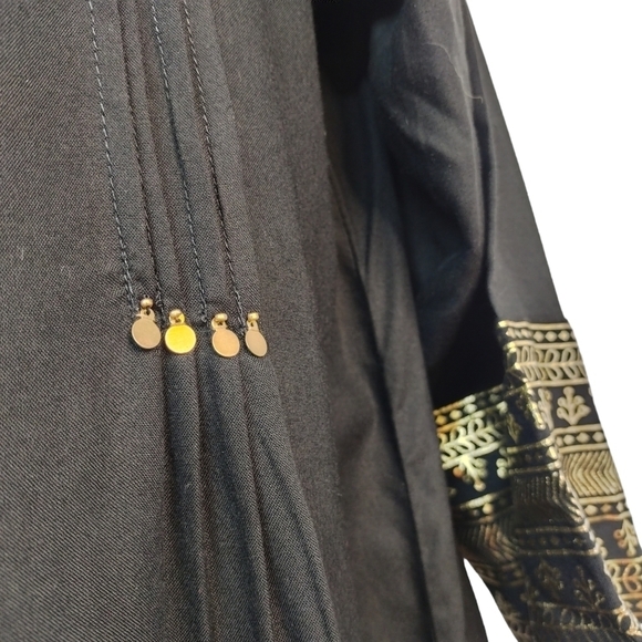 Srishti Women's Black Gold 3/4 Sleeves Viscose Top Blouse Size L NWT - Picture 6 of 12